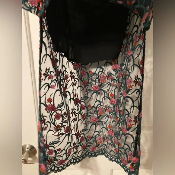 Anthropologie NWOT lace tunic - Picture 4 of 7